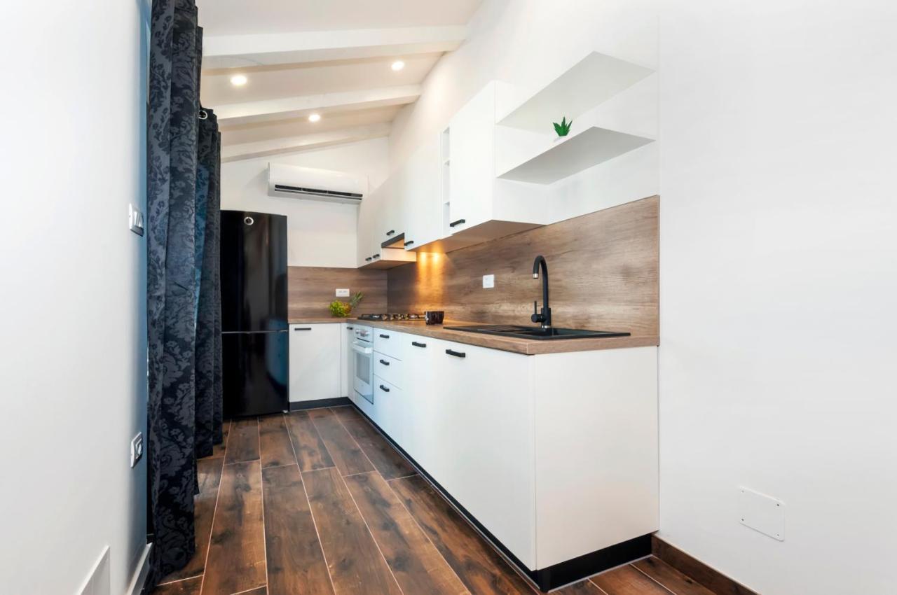 Deluxe Apartments A&A - 2 Rovinj Exterior photo