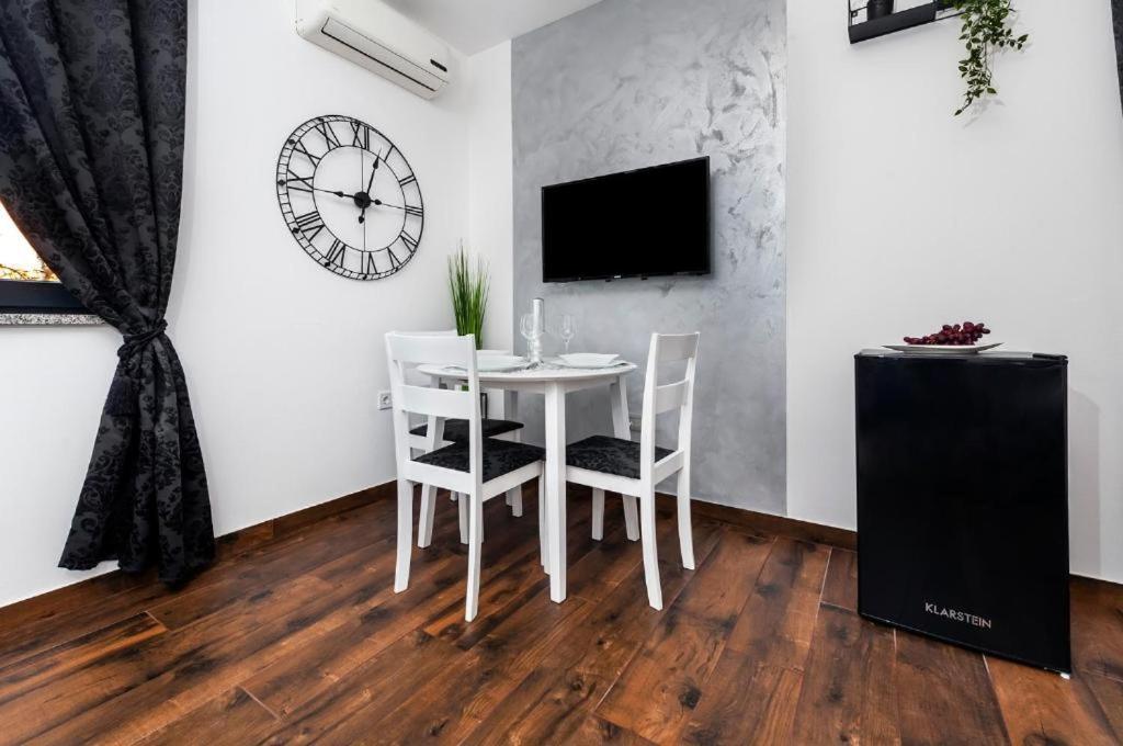 Deluxe Apartments A&A - 2 Rovinj Exterior photo
