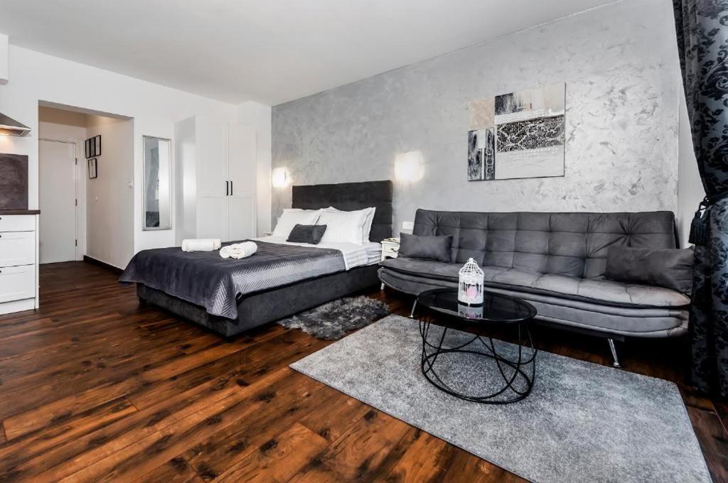 Deluxe Apartments A&A - 2 Rovinj Exterior photo